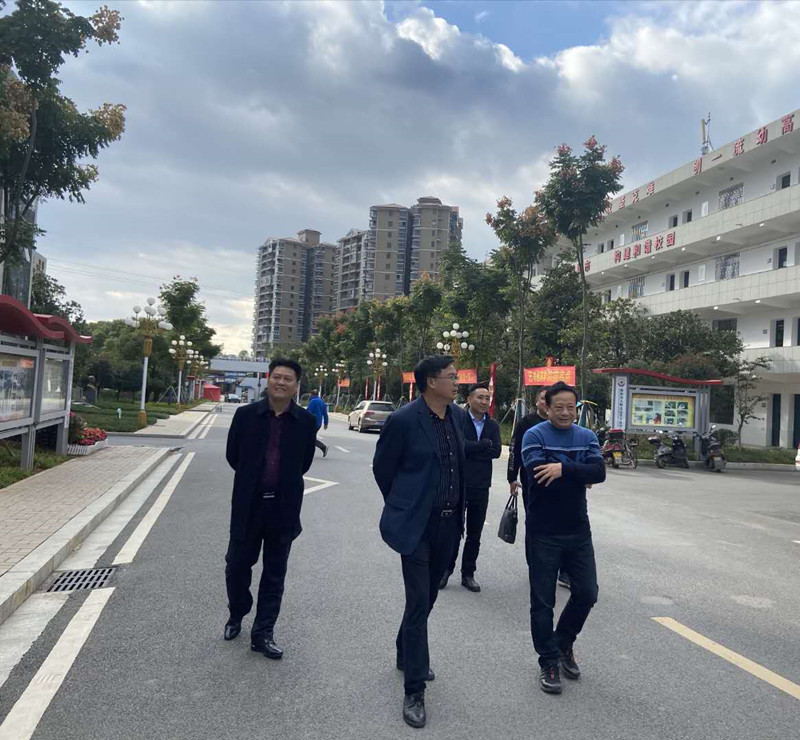 怀化学院张南生一行来校考察联合办学 怀化学院张南生一行来校考察联合办学