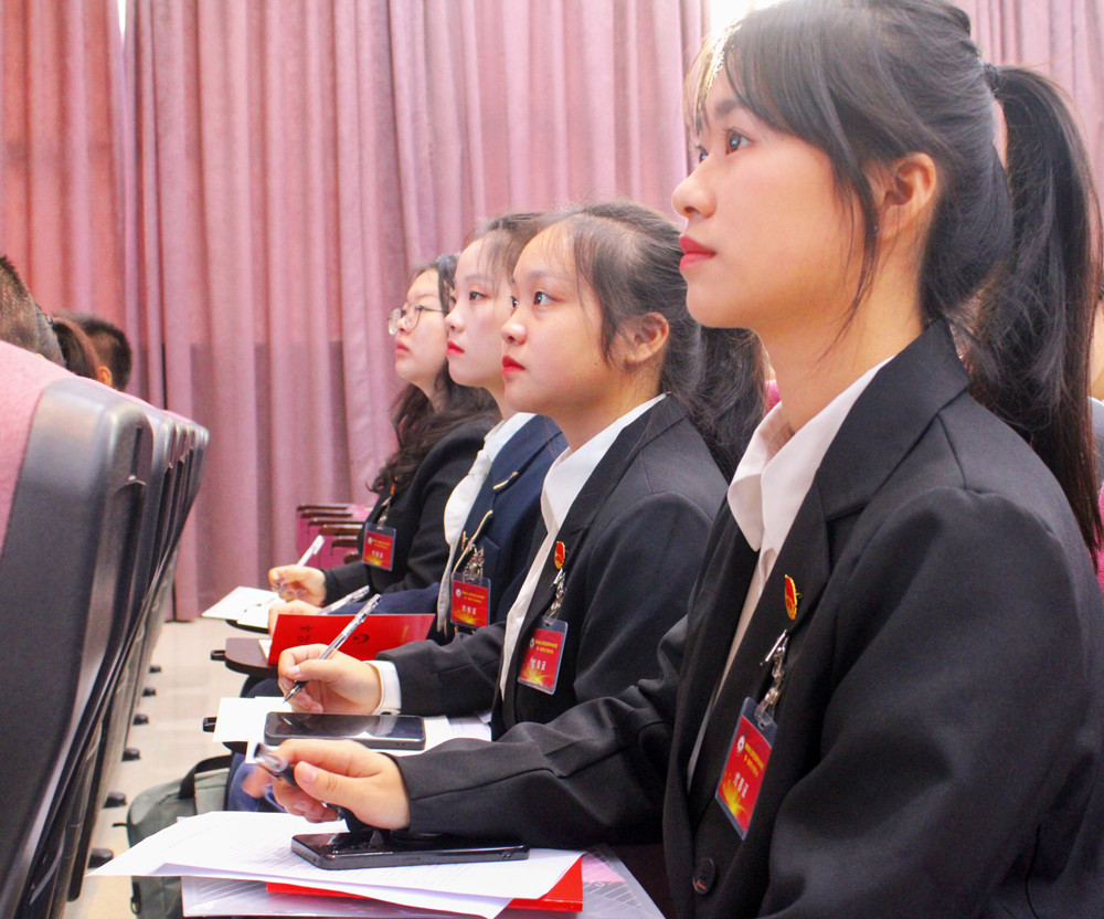 衡阳幼高专召开第一次学生代表大会