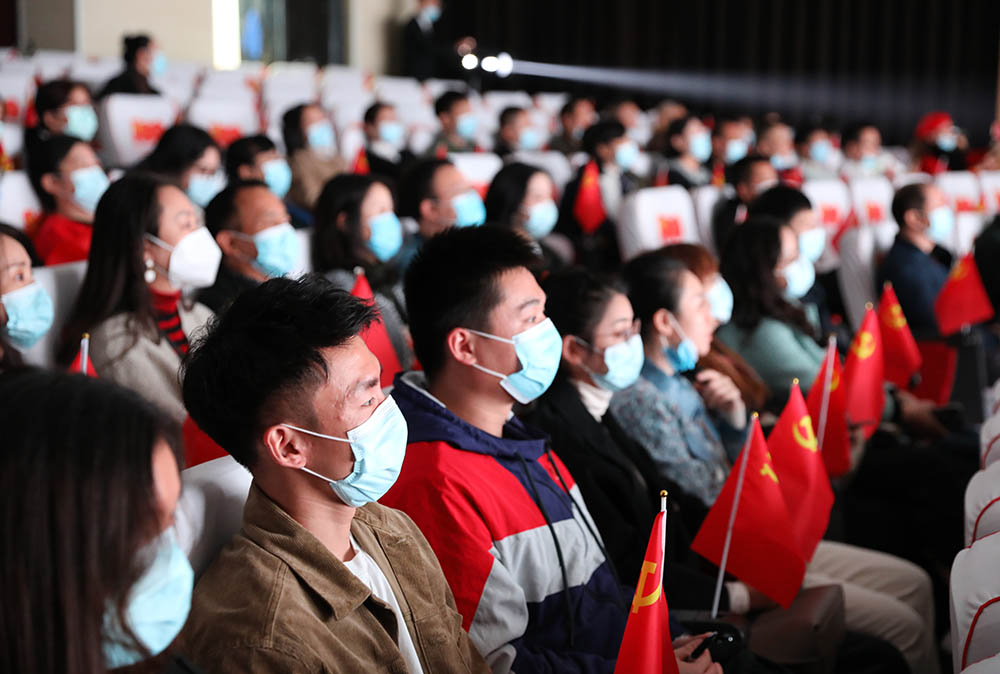 追寻历史印记,感悟红色精神 ——衡阳幼高专开展优秀青年干部学习活动 追寻历史印记,感悟红色精神 ——衡阳幼高专开展优秀青年干部学习活动