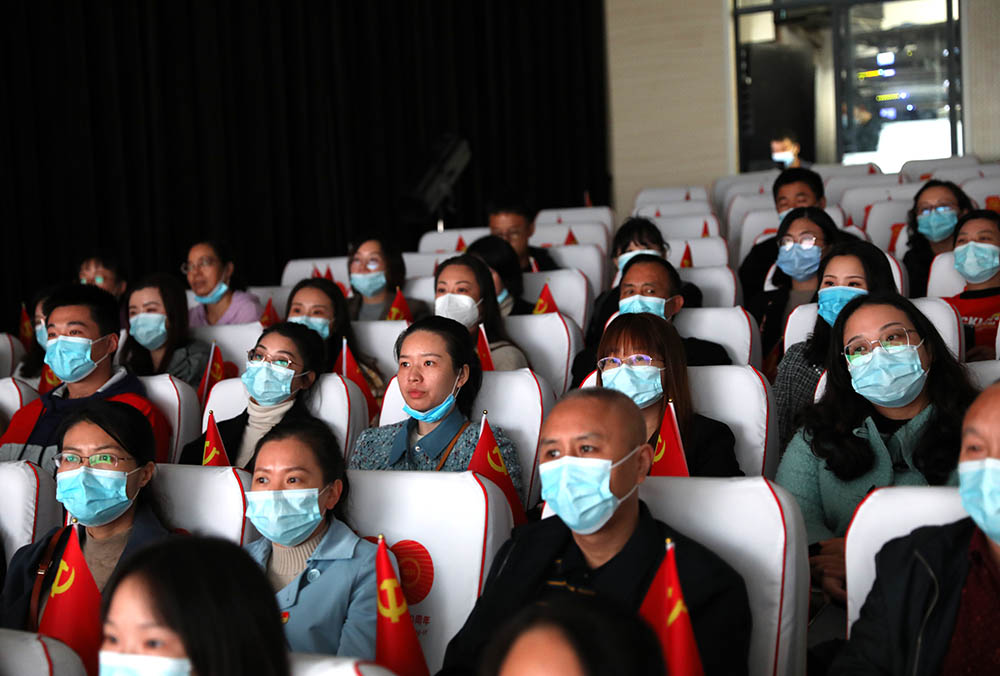 追寻历史印记,感悟红色精神 ——衡阳幼高专开展优秀青年干部学习活动 追寻历史印记,感悟红色精神 ——衡阳幼高专开展优秀青年干部学习活动
