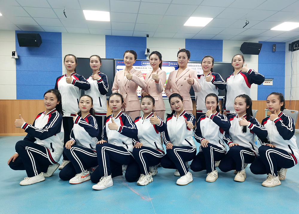 辛勤耕耘结硕果,奋力拼搏创辉煌 ——我校教师杨洁、曹蓓、方洁团队参加全国职业院校技能大赛教学能力比赛侧记 辛勤耕耘结硕果,奋力拼搏创辉煌 ——我校教师杨洁、曹蓓、方洁团队参加全国职业院校技能大赛教学能力比赛侧记