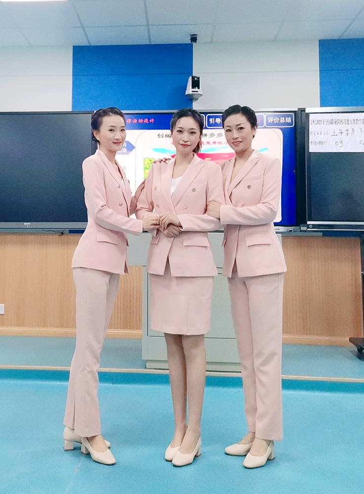 辛勤耕耘结硕果,奋力拼搏创辉煌 ——我校教师杨洁、曹蓓、方洁团队参加全国职业院校技能大赛教学能力比赛侧记 辛勤耕耘结硕果,奋力拼搏创辉煌 ——我校教师杨洁、曹蓓、方洁团队参加全国职业院校技能大赛教学能力比赛侧记