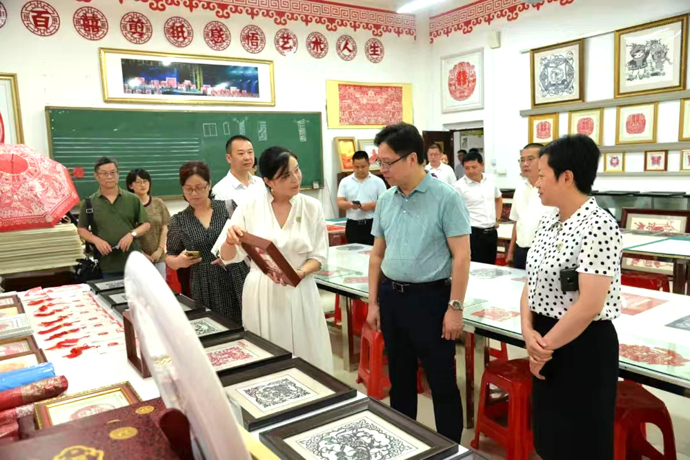 李来清率队赴湖南一师、铜仁幼专考察学习 李来清率队赴湖南一师、铜仁幼专考察学习